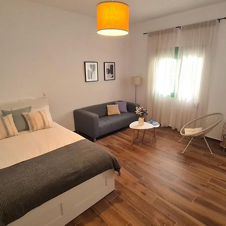 Yannis Guest House Aegina Eksteriør billede